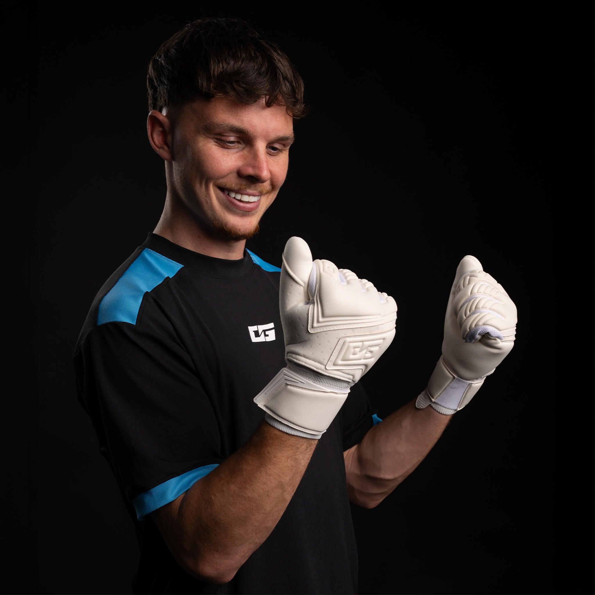 The One Glove NXT Pro Vision NGT FS Goalkeeper Gloves - Thumbnail 5