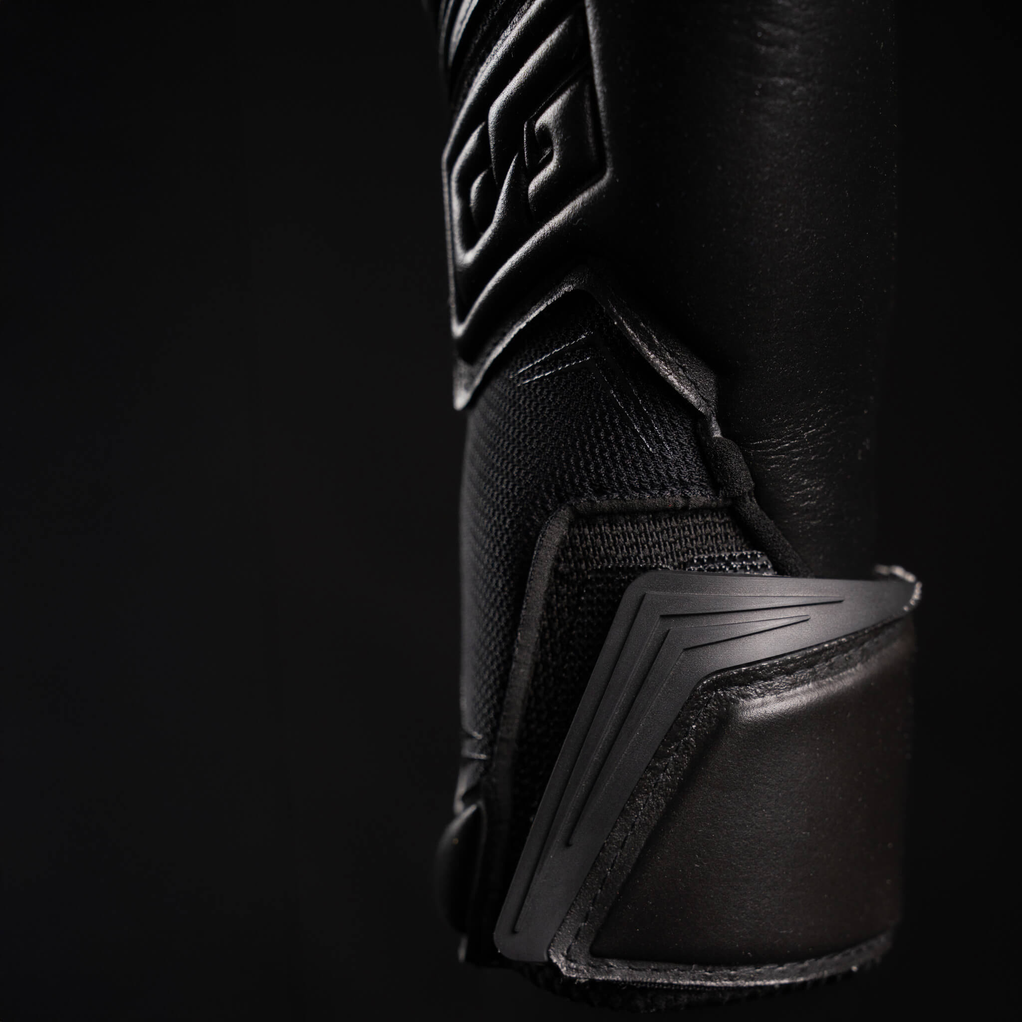 The One Glove NXT Pro Void Goalkeeper Gloves - Thumbnail 5
