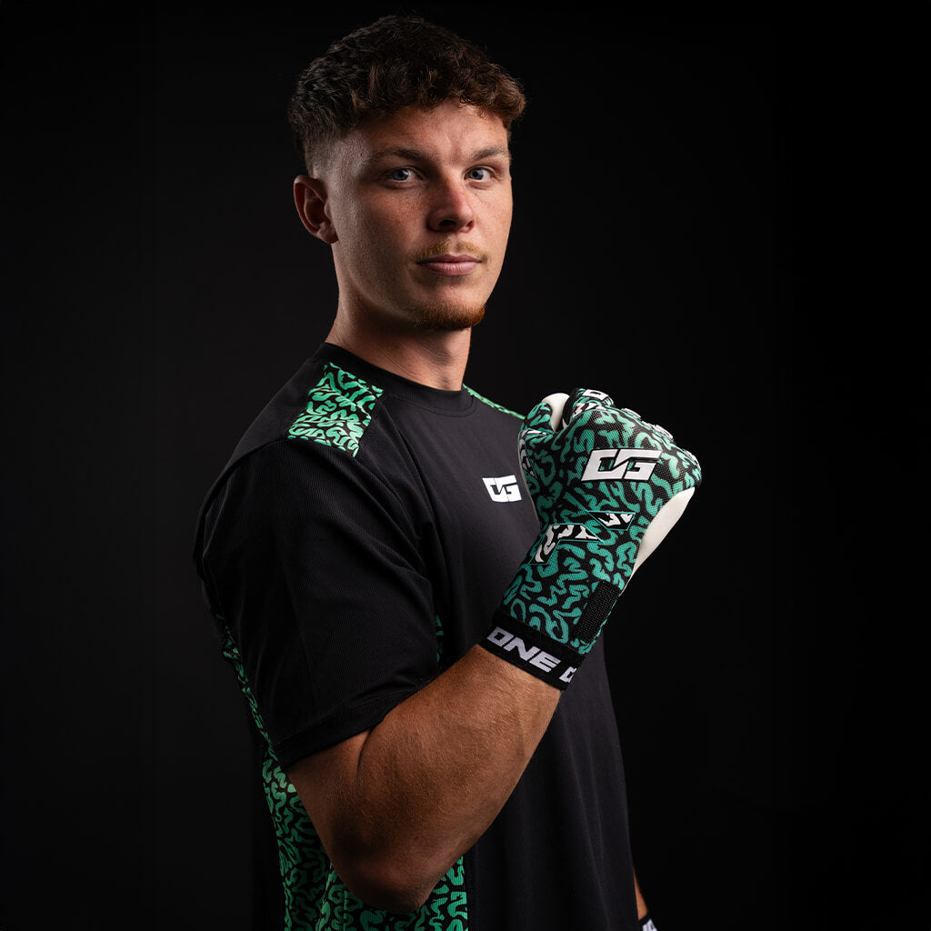 The One Glove Mentality Monster Goalkeeper Gloves - Thumbnail 5